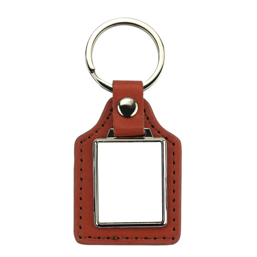 Breloc piele cu pandantiv metalic